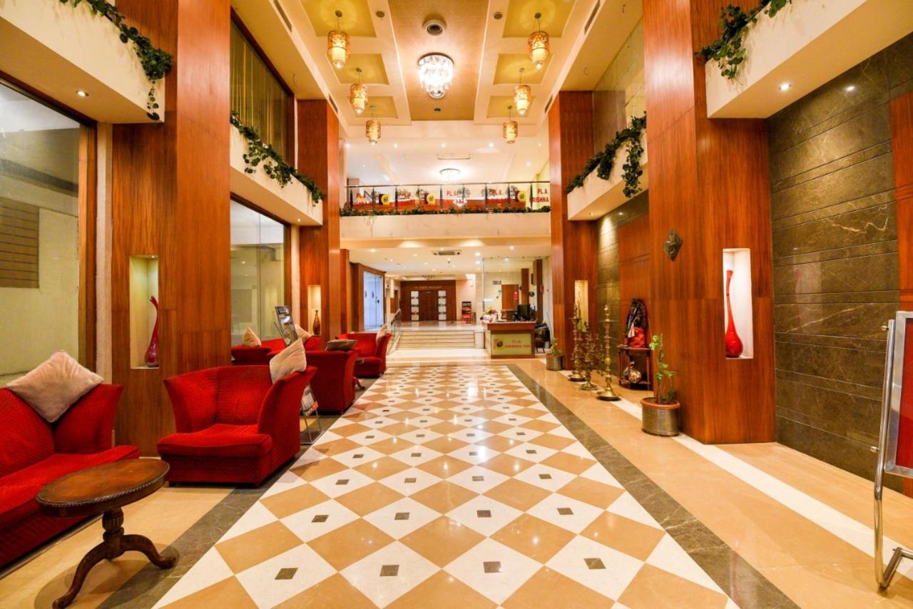 PLA Krishna Inn Tiruchirappalli Exterior foto
