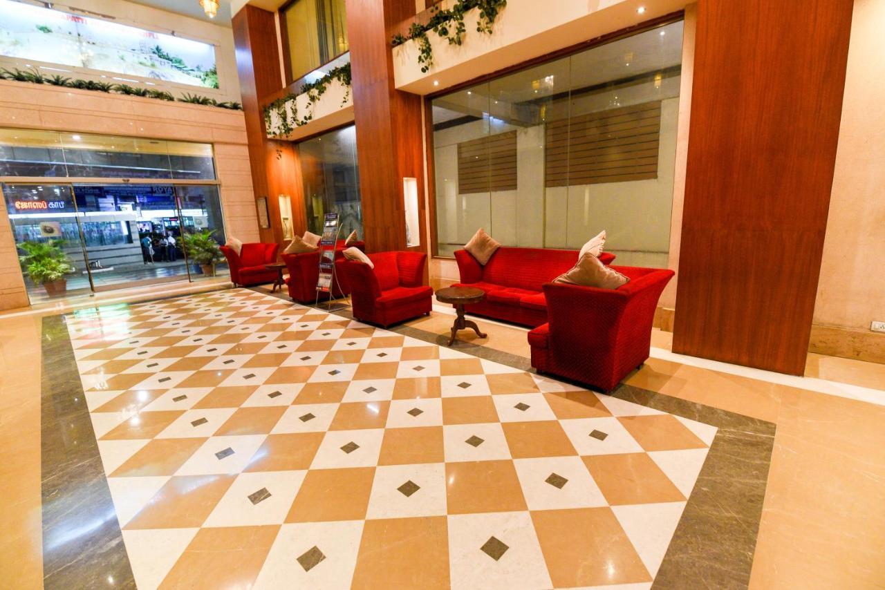 PLA Krishna Inn Tiruchirappalli Exterior foto