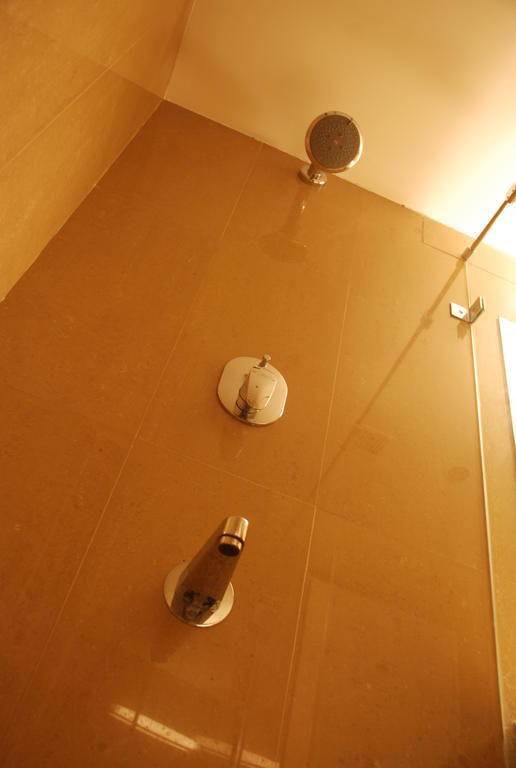 PLA Krishna Inn Tiruchirappalli Zimmer foto